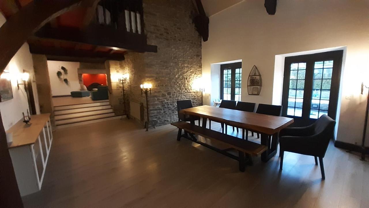 Petit Manoir Proche Dinan - Chambre D'Hotes Lanvallay Buitenkant foto