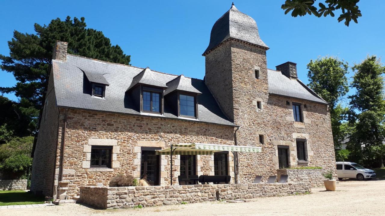 Petit Manoir Proche Dinan - Chambre D'Hotes Lanvallay Buitenkant foto